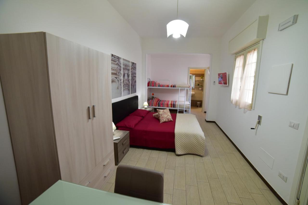 Case Vacanza Via Mozart Порто Чезарео Екстериор снимка